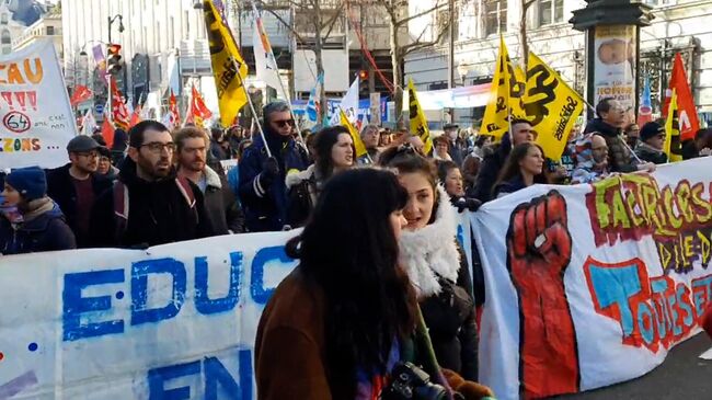 Митинг против пенсионной реформы в Париже