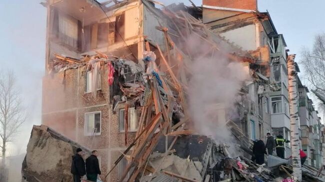 Место обрушение подъезда жилого дома в Ефремове