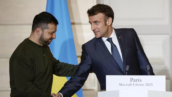 Президент Франции Эммануэль Макрон и президент Украины Владимир Зеленский