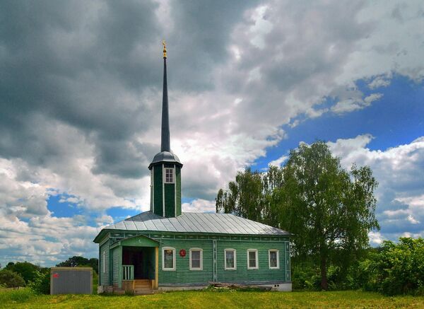  Единственная действующая сельская мечеть касимовских татар расположена в селе Подлипки (Шорын)