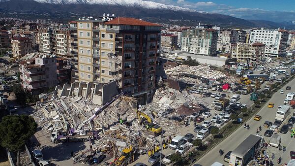 Последствия землетрясения в турецком Хатае