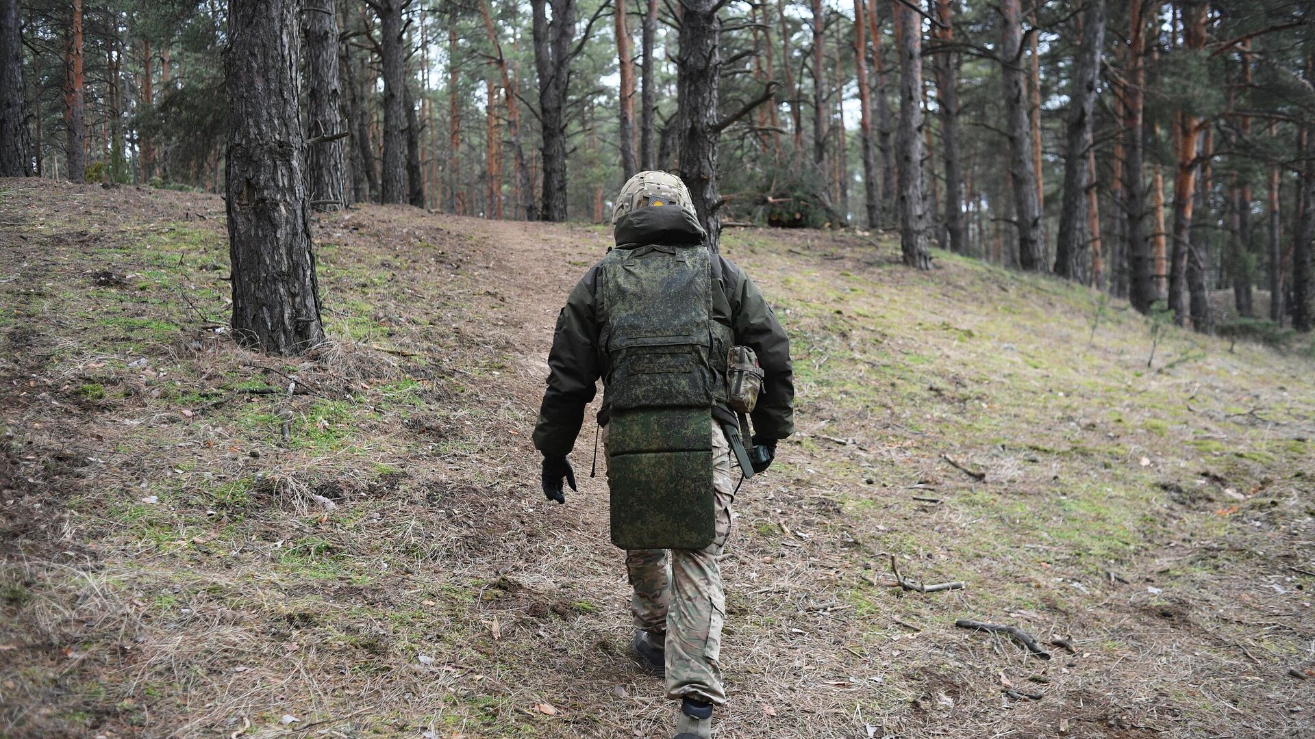 Боец Вооруженных сил РФ в южном секторе специальной военной операции - РИА Новости, 1920, 15.02.2023