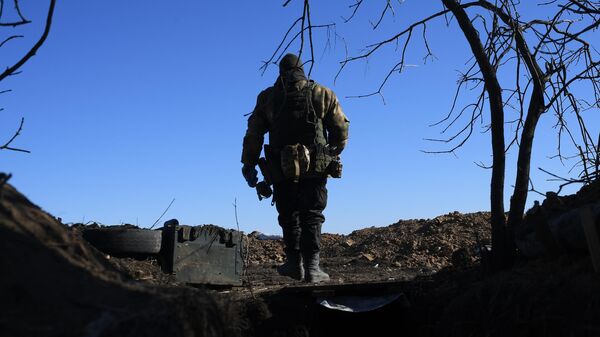 Военнослужащий ВС России на боевой позиции в зоне СВО
