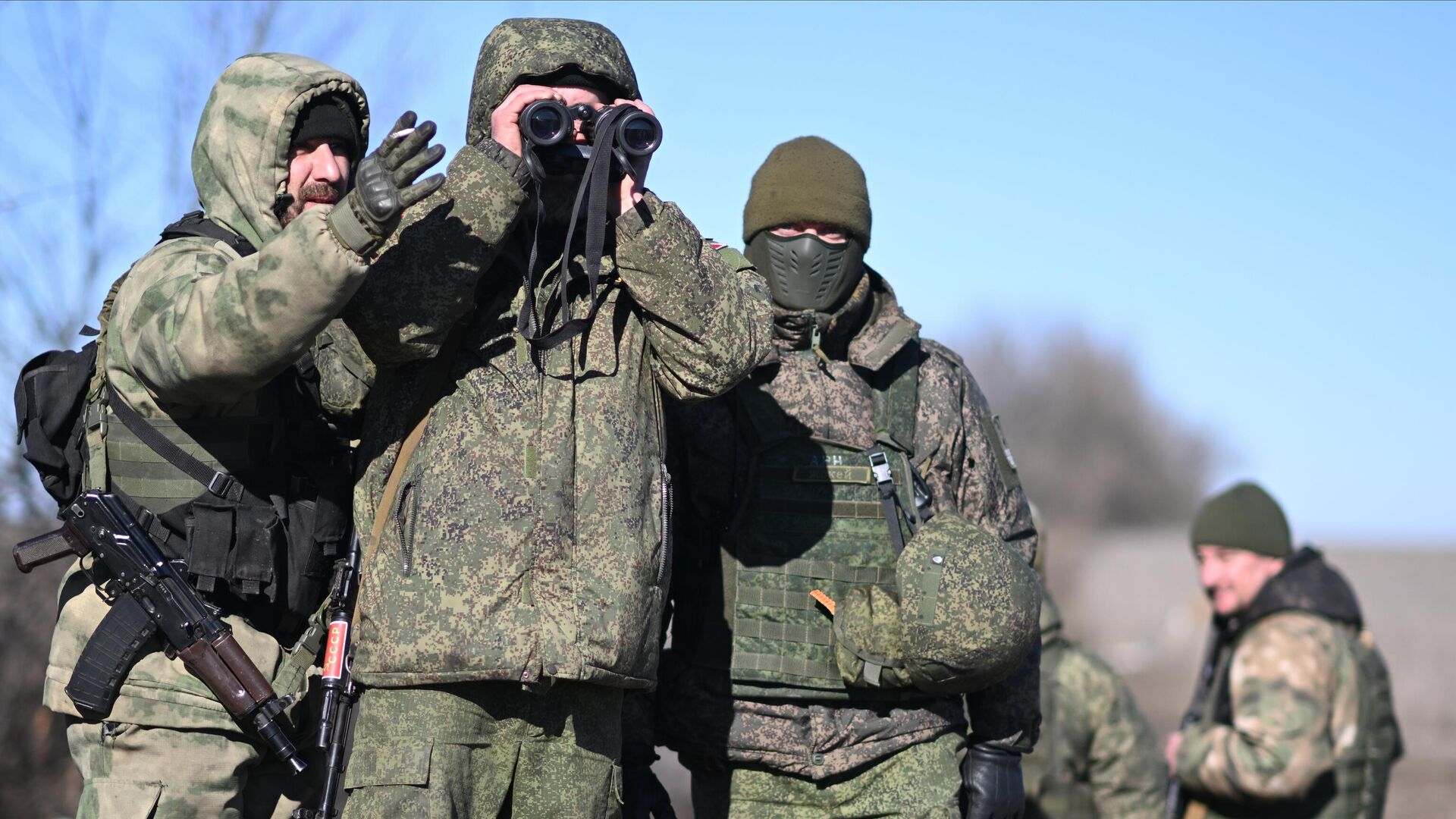 Военнослужащие мотострелковых подразделений ВС РФ в зоне СВО - РИА Новости, 1920, 28.04.2023