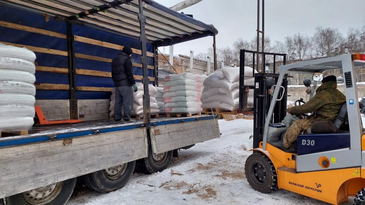 Гуманитарный груз для пострадавших в результате землетрясения в Сирии - РИА Новости, 1920, 14.02.2023