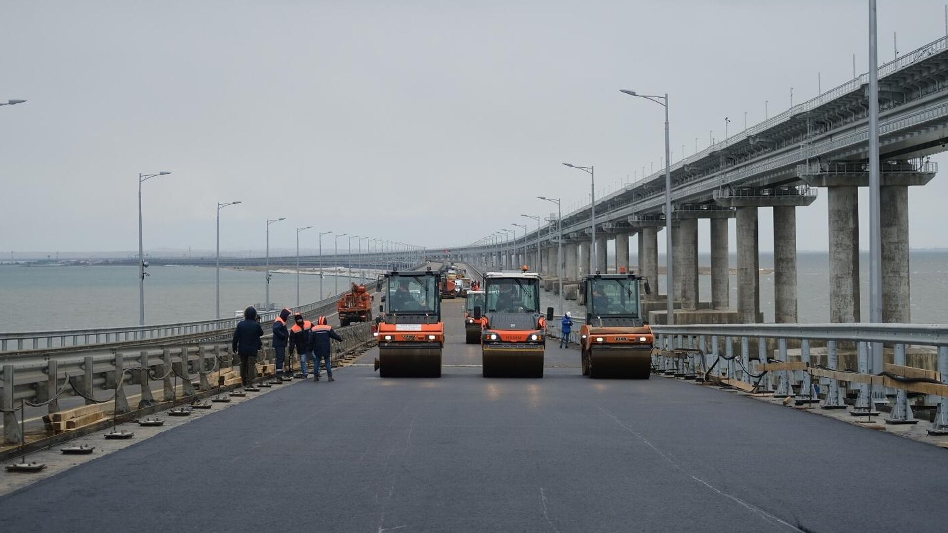 Хуснуллин: автодорожная часть Крымского моста может быть сдана в феврале -  Недвижимость РИА Новости, 21.02.2023