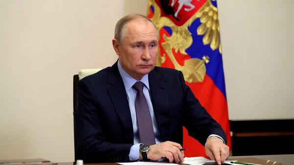 LIVE: Путин на церемонии открытия новых объектов здравоохранения
