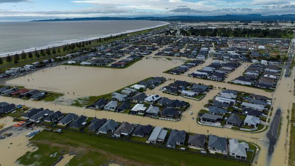 Последствия наводнения, вызванного циклоном Габриэль, в городе Нейпир, Новая Зеландия
