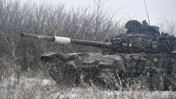 Боевая работа танка Т-72 вооруженных сил России в южном секторе специальной военной операции