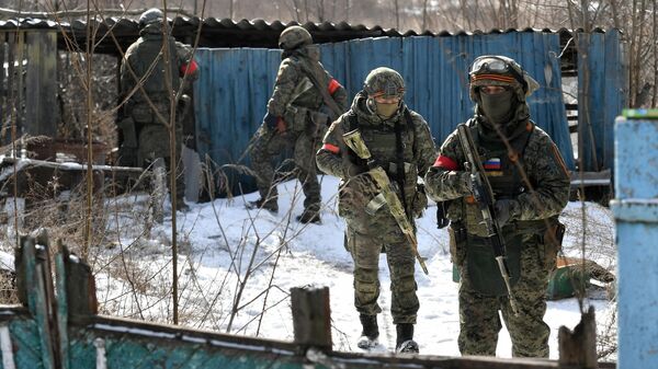 Российские военнослужащие в зоне проведения СВО на территории ЛНР. Архивное фото