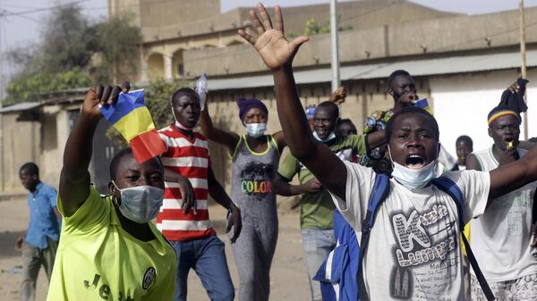 Люди протестуют в Нджамене, Чад