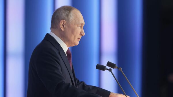 Ο Ρώσος πρόεδρος Βλαντιμίρ Πούτιν εκφωνεί την ετήσια ομιλία του στην Ομοσπονδιακή Συνέλευση