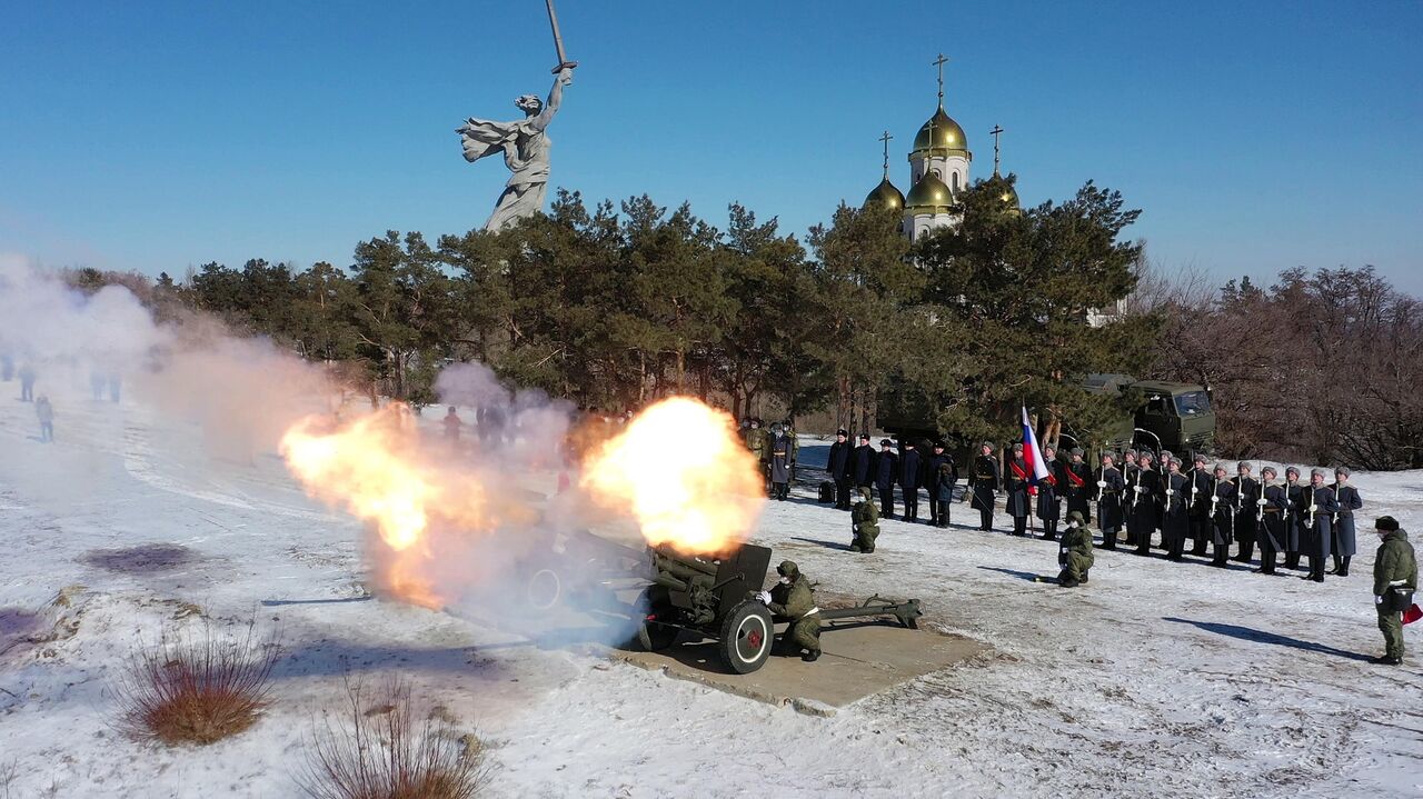 Бойцам Первой Славянской бригады доставили поздравления от школьников - РИА  Новости, 23.02.2023