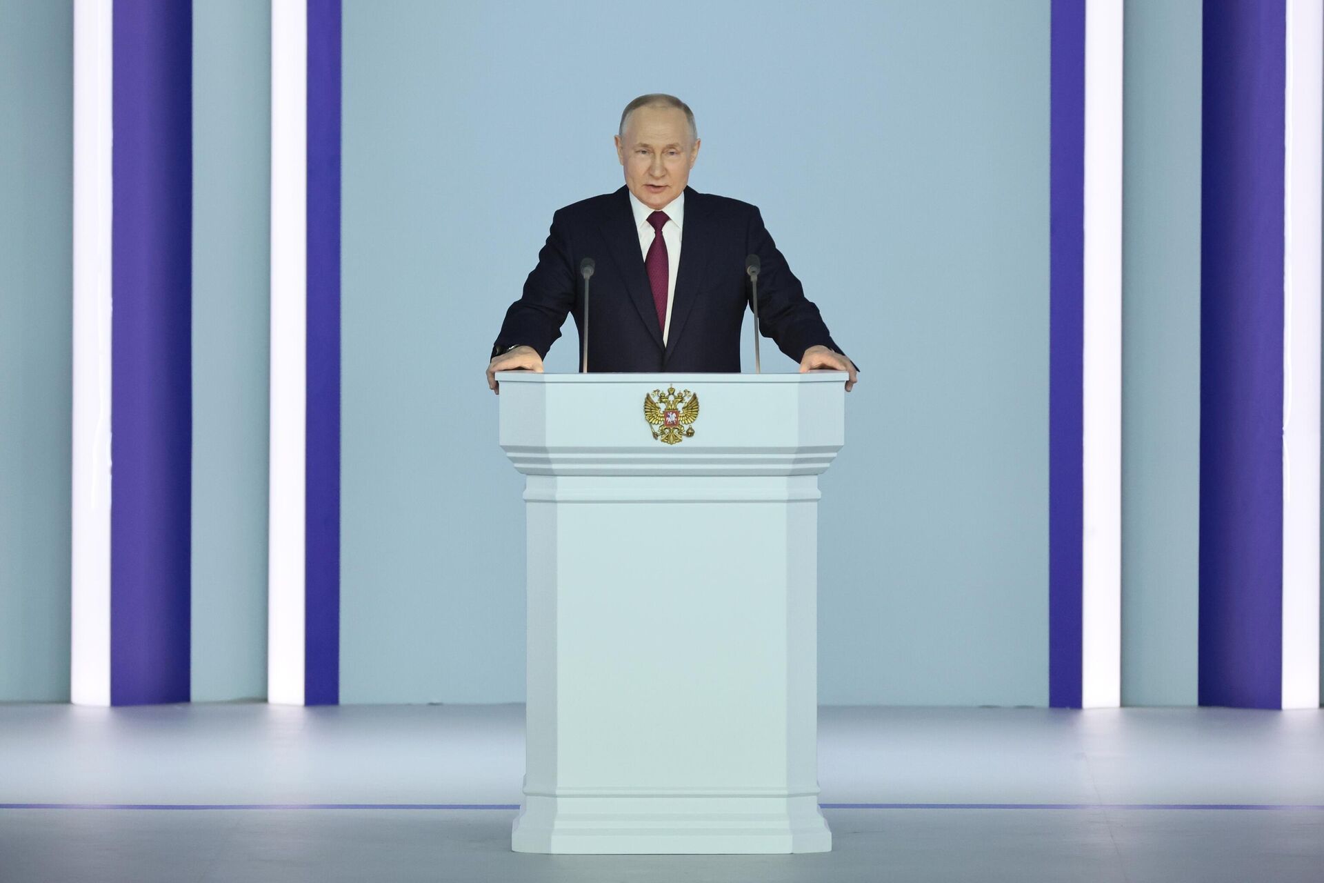 Президент РФ Владимир Путин выступает с ежегодным посланием Федеральному собранию - РИА Новости, 1920, 07.04.2025