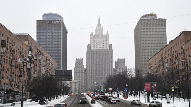 Здание Министерства иностранных дел РФ на Смоленской-Сенной площади в Москве