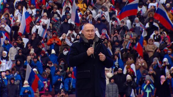 Идет бой за наших людей: выступление Путина на митинге-концерте в Лужниках