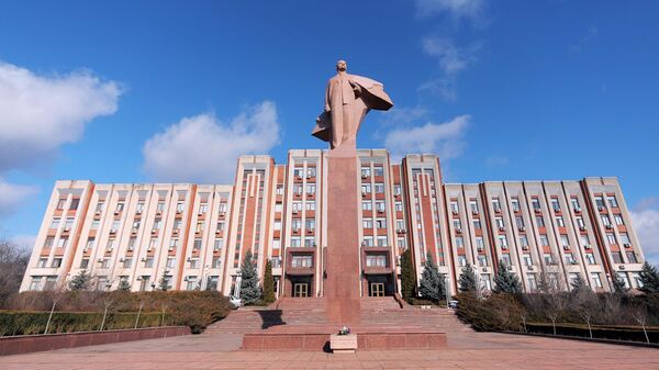Здание Верховного совета и правительства Приднестровской Молдавской Республики в Тирасполе