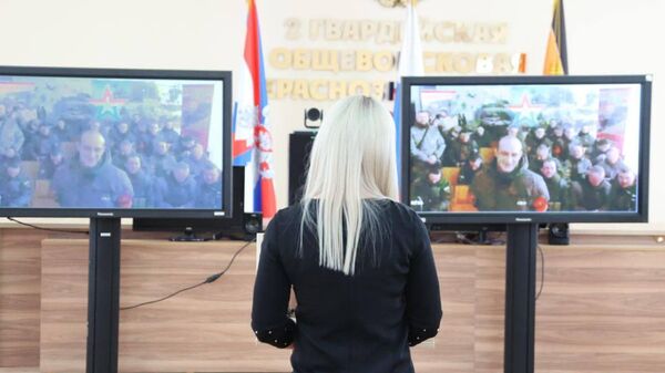Родные военных из Самарской области смогли увидеть близких по телемосту