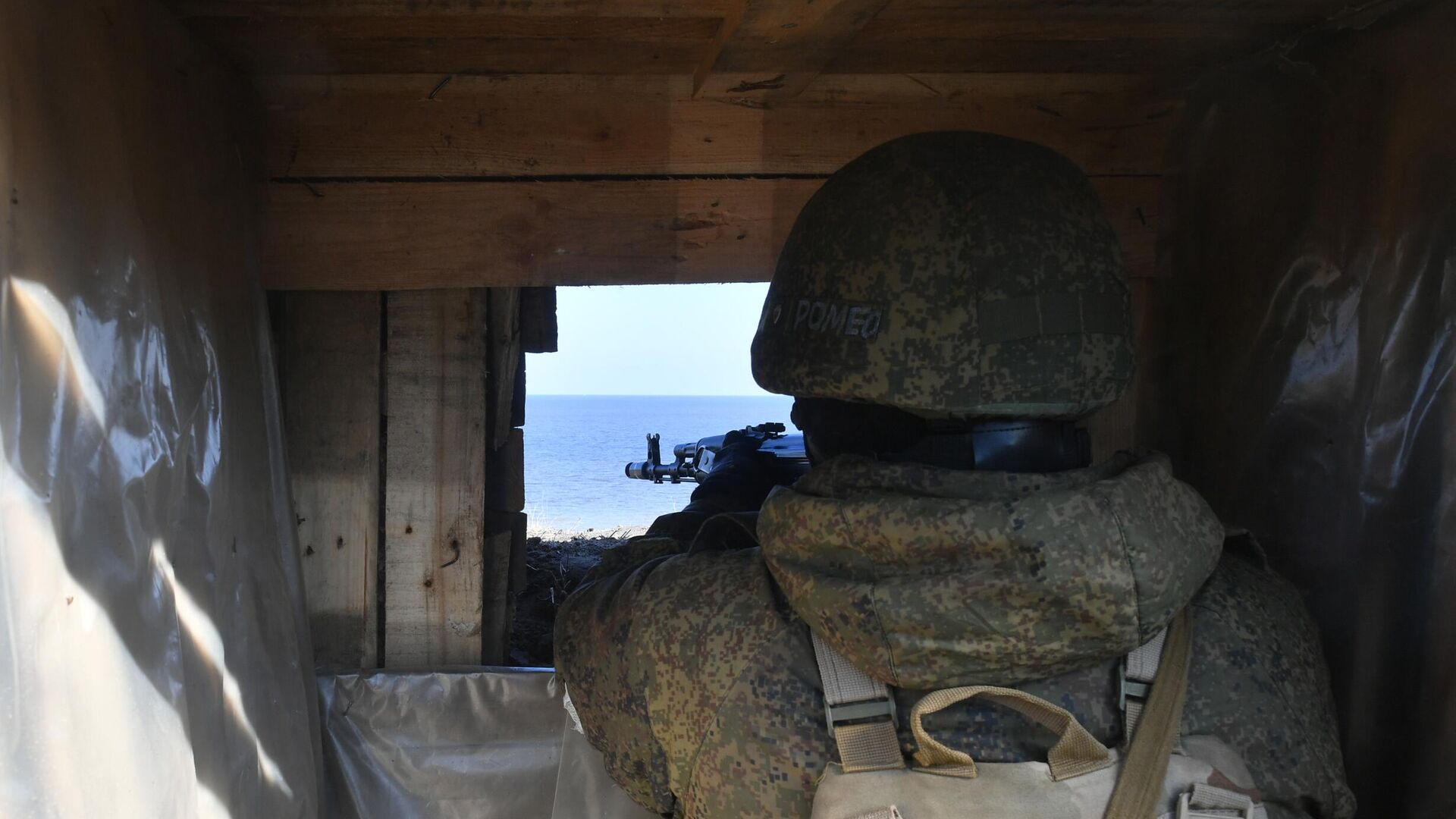 Военнослужащие РФ на огневой точке на передовой в южном секторе СВО - РИА Новости, 1920, 24.02.2023