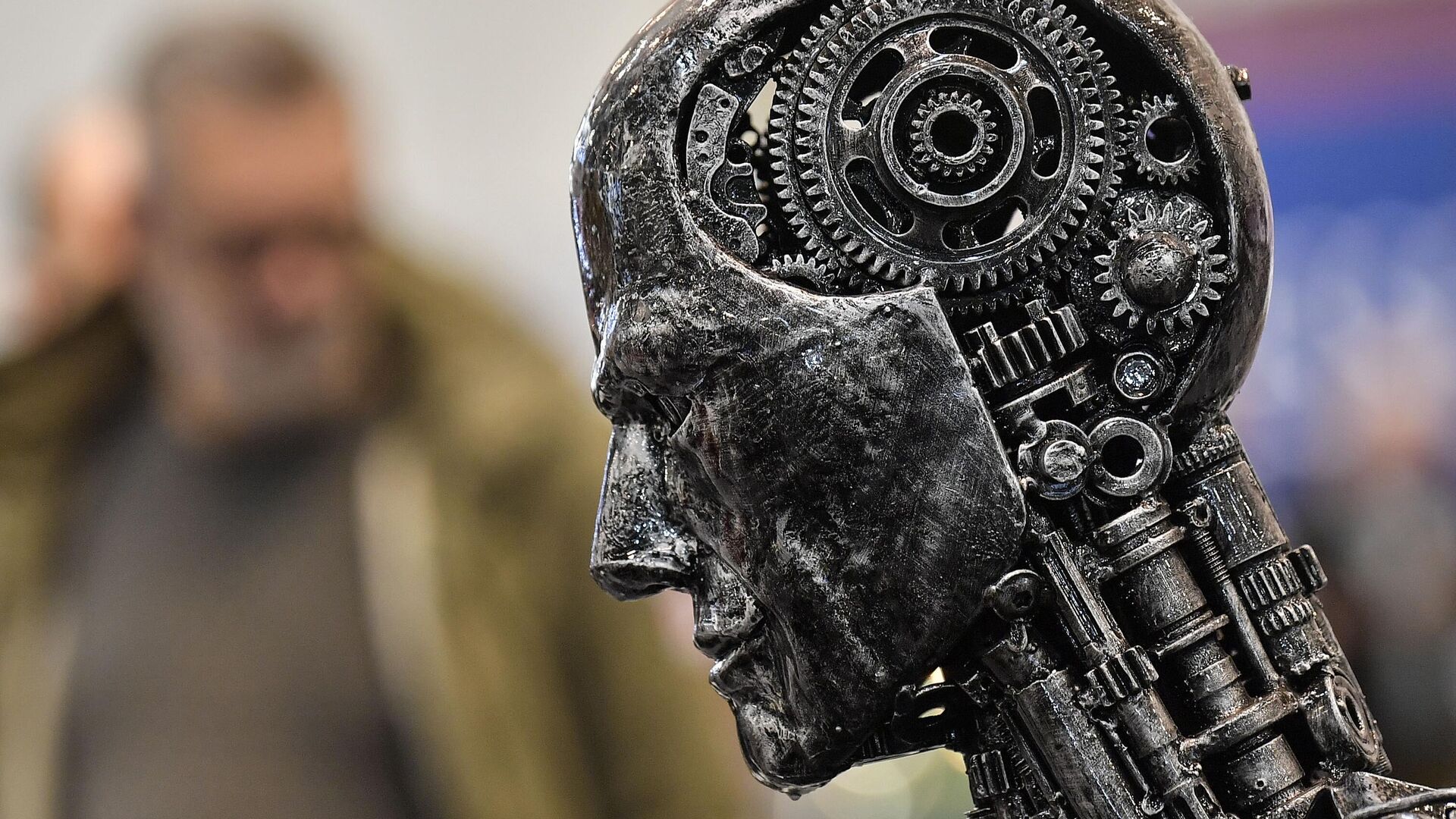 Металлическая голова, символизирующая искусственный интеллект, Германия - РИА Новости, 1920, 09.03.2023