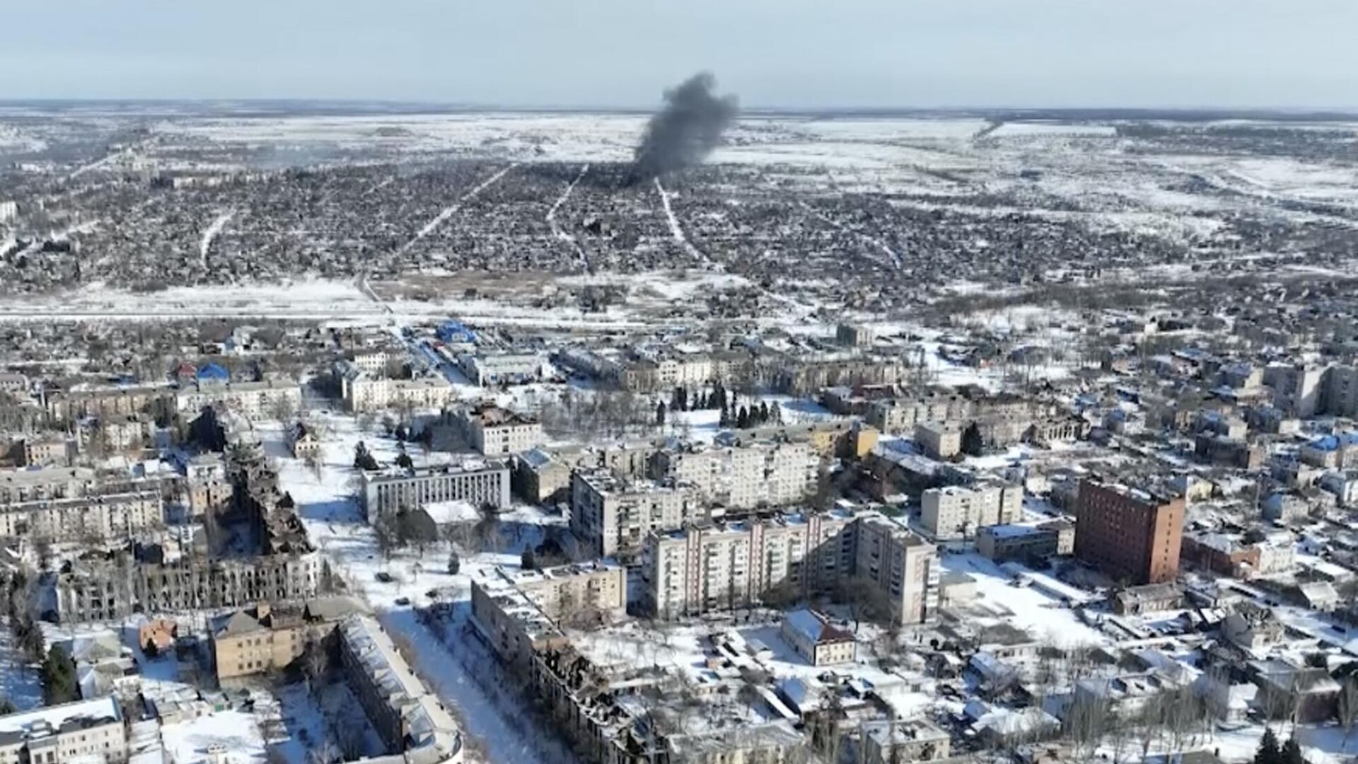 Дым на месте боев в Артемовске (Бахмуте) - РИА Новости, 1920, 26.02.2023