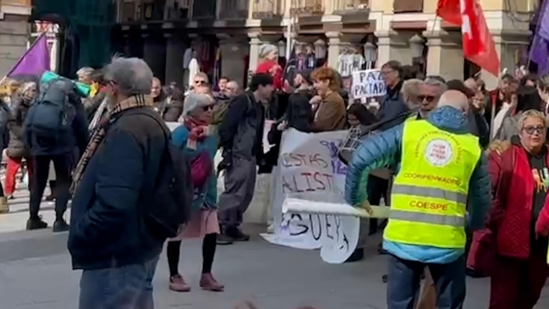 Митинг в Мадриде против НАТО и поставок оружия Украине - РИА Новости, 1920, 25.02.2023