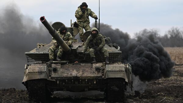 Экипаж танка Т-90М Прорыв на позициях в зоне СВО
