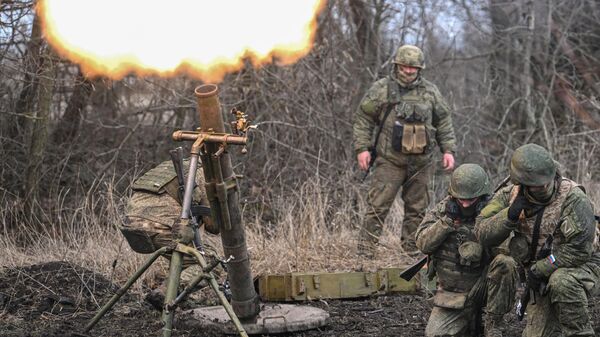Морские пехотинцы Черноморского флота РФ ведут огонь по позициям ВСУ  в зоне СВО