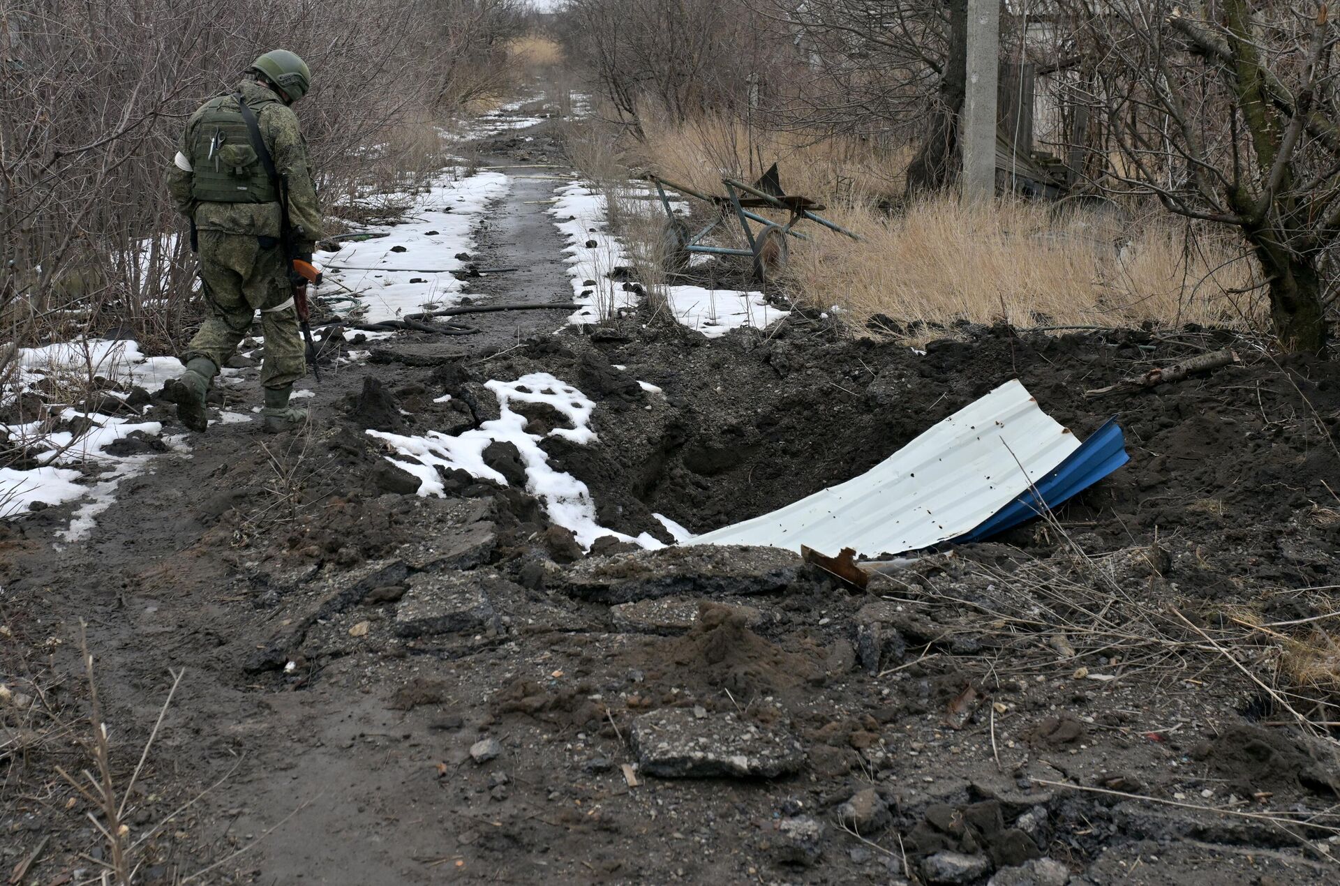 Военнослужащий в Марьинке Военнослужащий в Марьинке