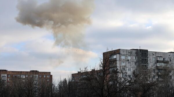 Дым в Донецке после обстрела со стороны ВСУ
