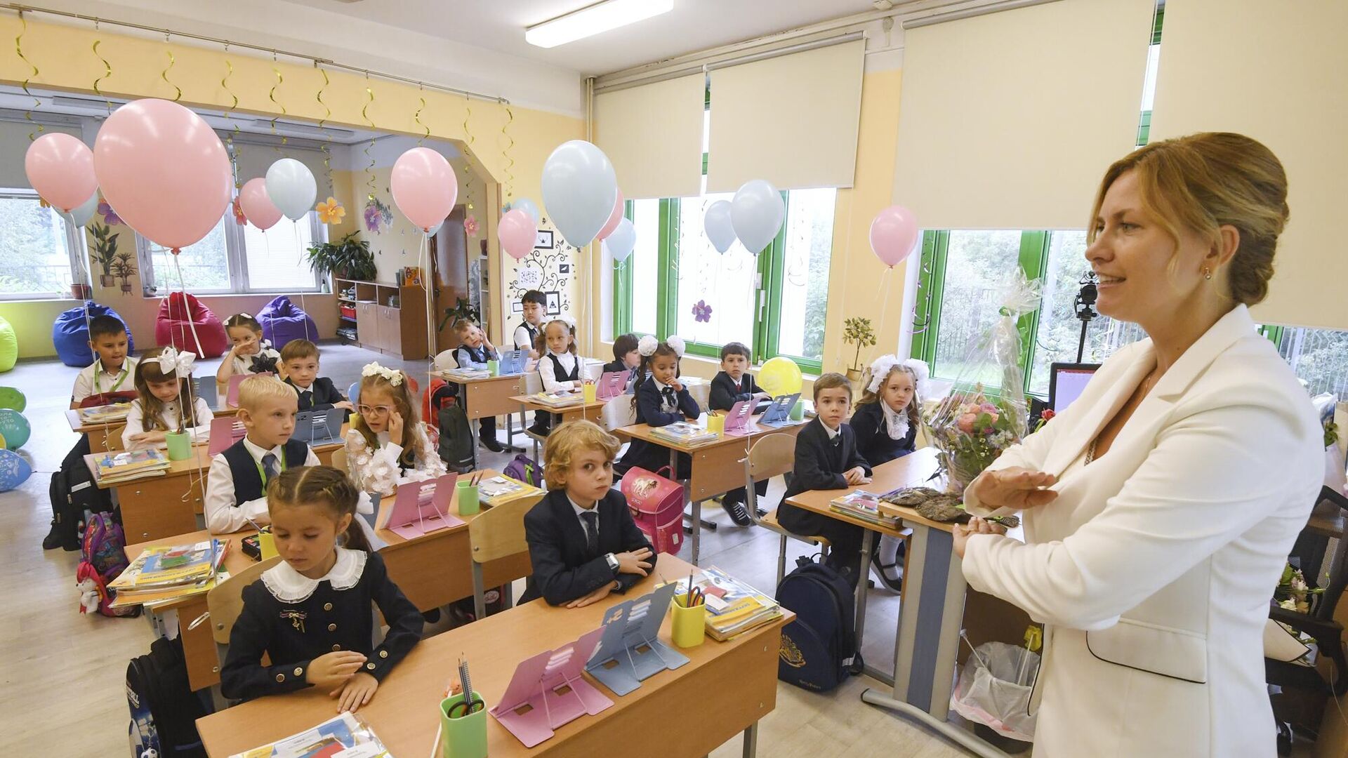 учителя школ москвы