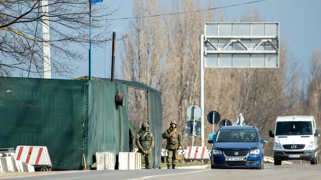 Миротворцы на блокпосту в районе Вадул-луй-Водэ в Приднестровье