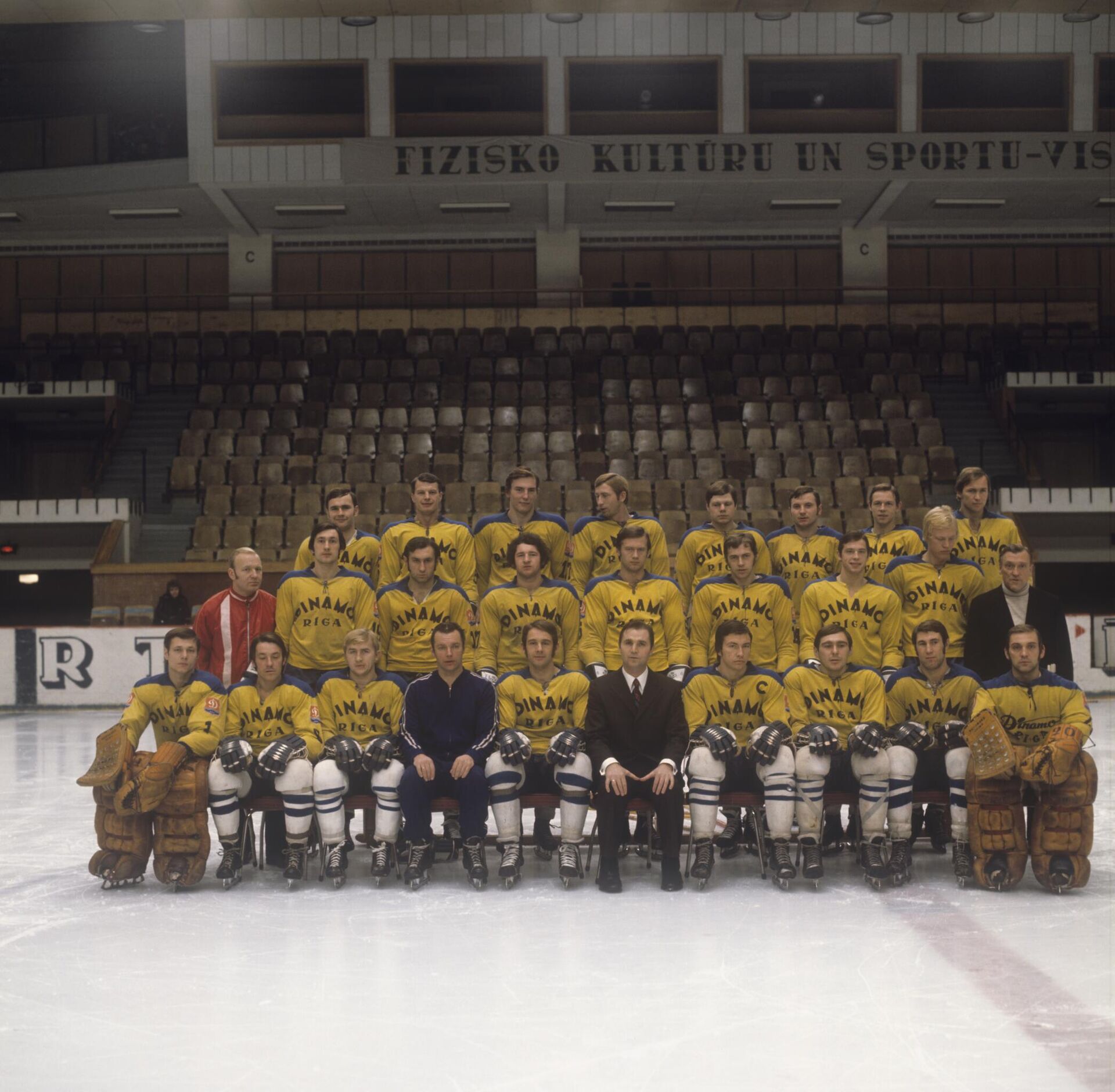 Хоккейная команда Динамо Рига, 1974 год - РИА Новости, 1920, 05.03.2023
