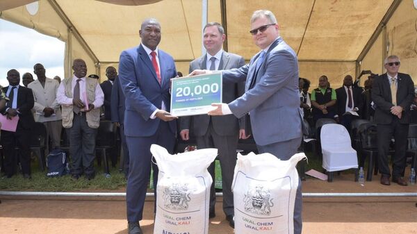 Российская группа Уралхим-Уралкалий поставила африканской Малави 20 тысяч тонн сложных удобрений в качестве благотворительной помощи
