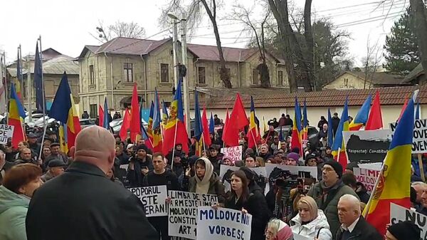 Пикет в Кишиневе против переименования государственного языка в румынский