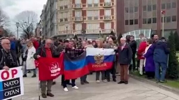 Марш в Бильбао в поддержку России и против стратегии НАТО