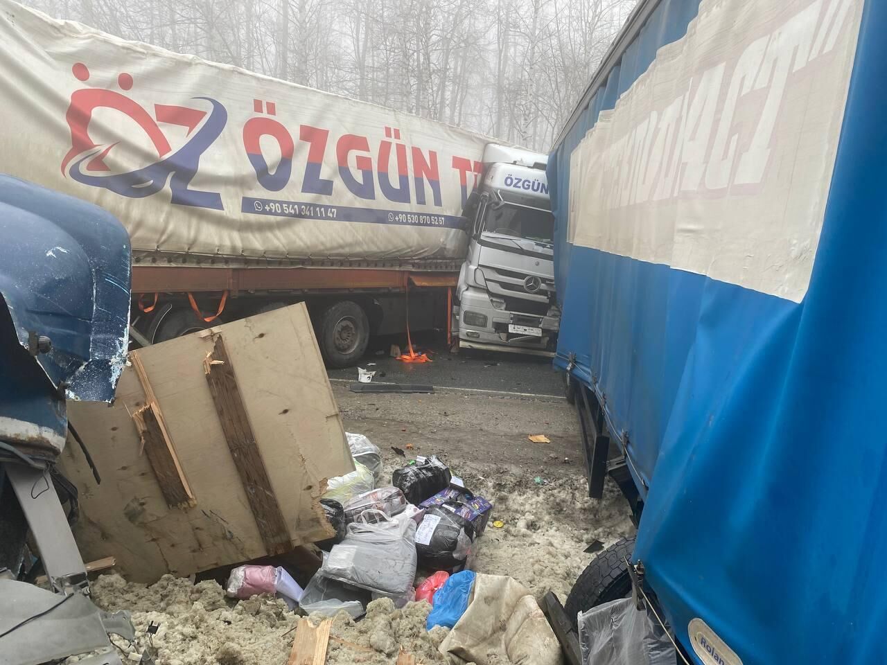 В Саратовской области более 20 машин столкнулись на трассе - РИА Новости,  12.03.2023