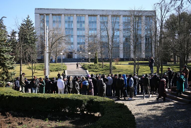 Участники акции протеста оппозиции в центре Кишинева