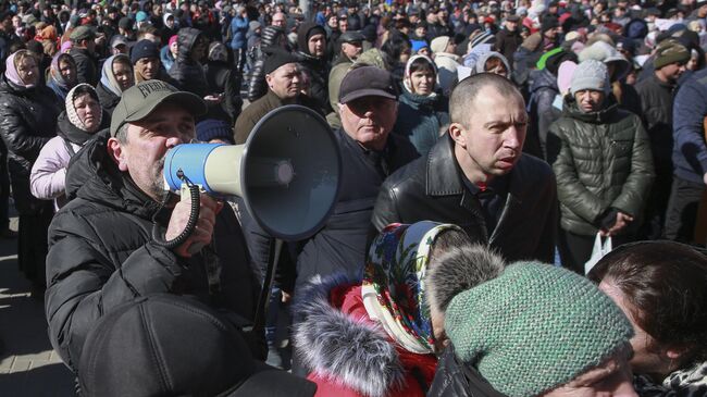 Участники акции протеста оппозиции в центре Кишинева