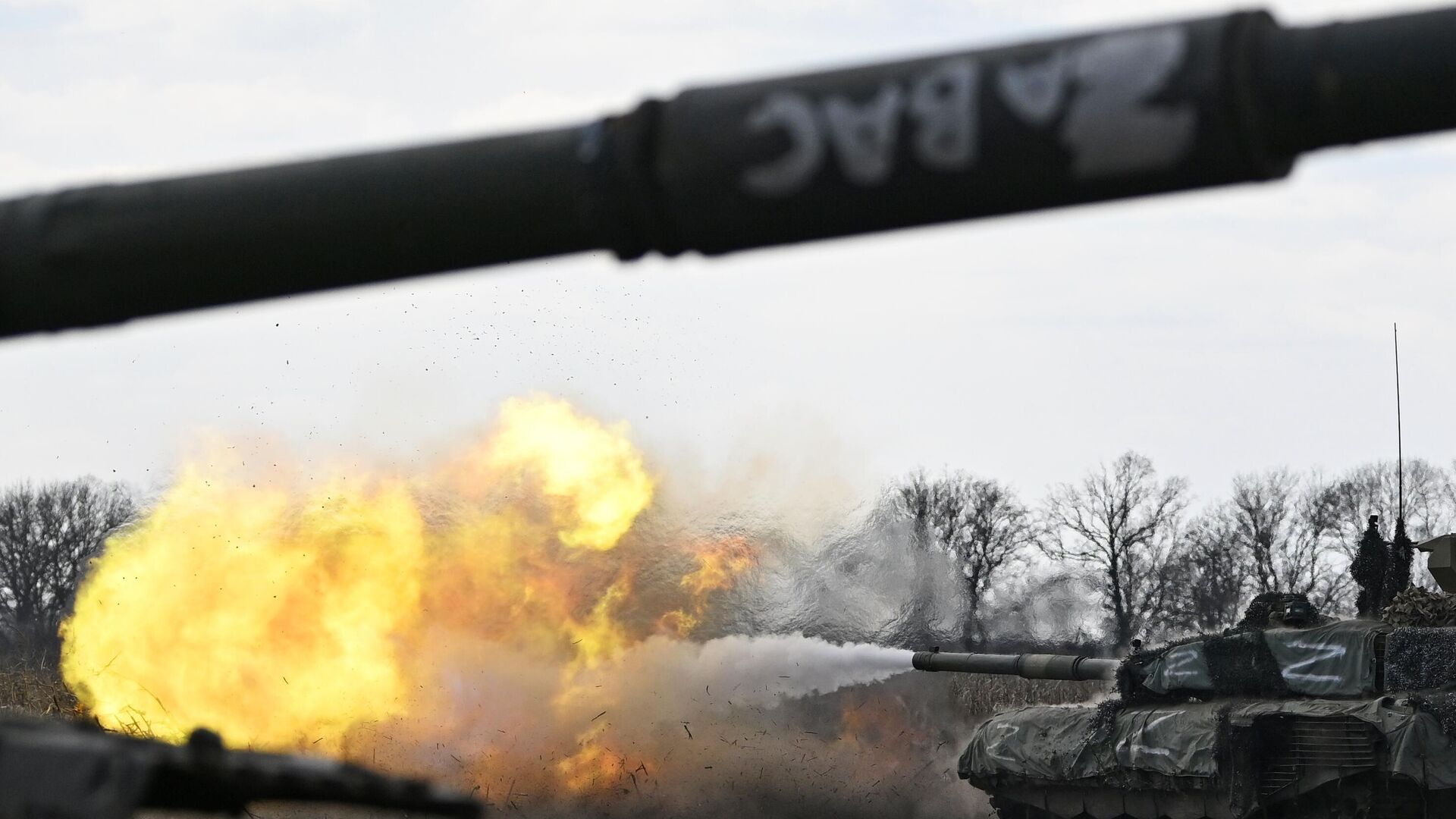 Танк Т-90М Прорыв в зоне проведения спецоперации - РИА Новости, 1920, 14.03.2023