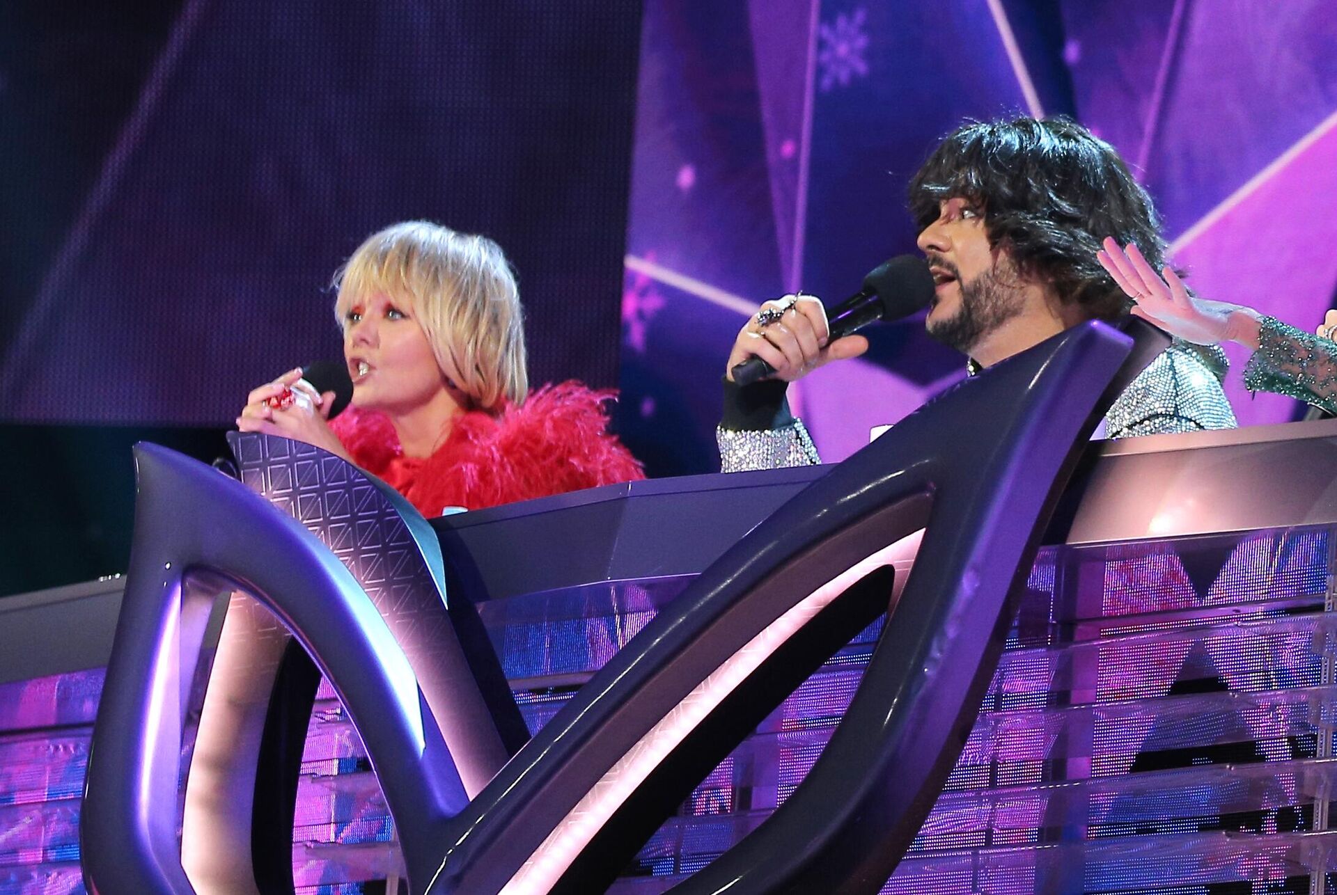  Певица Валерия и певец Филипп Киркоров во время съемок программы Маска  - РИА Новости, 1920, 27.10.2025