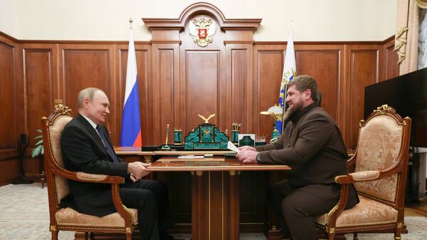 Президент РФ Владимир Путин и глава Чеченской Республики Рамзан Кадыров во время встречи