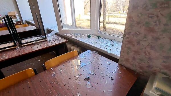 Последствия обстрела украинскими войсками Киевского района Донецка