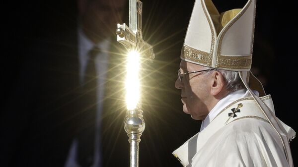 Папа Римский Франциск во время мессы в Ватикане 