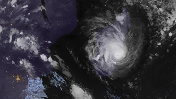 Тропический циклон Фредди на спутниковом снимке спутника Meteosat-9 
