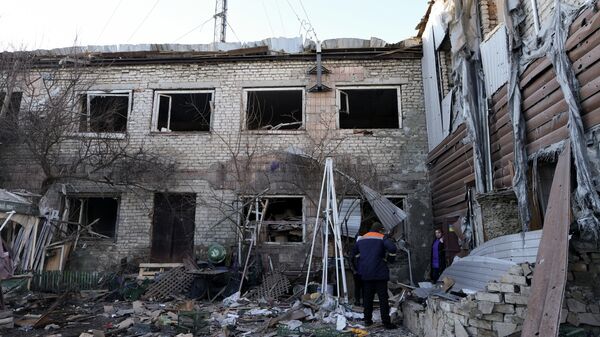 Здание в Волновахе ДНР, пострадавшее в результате обстрела со стороны ВСУ