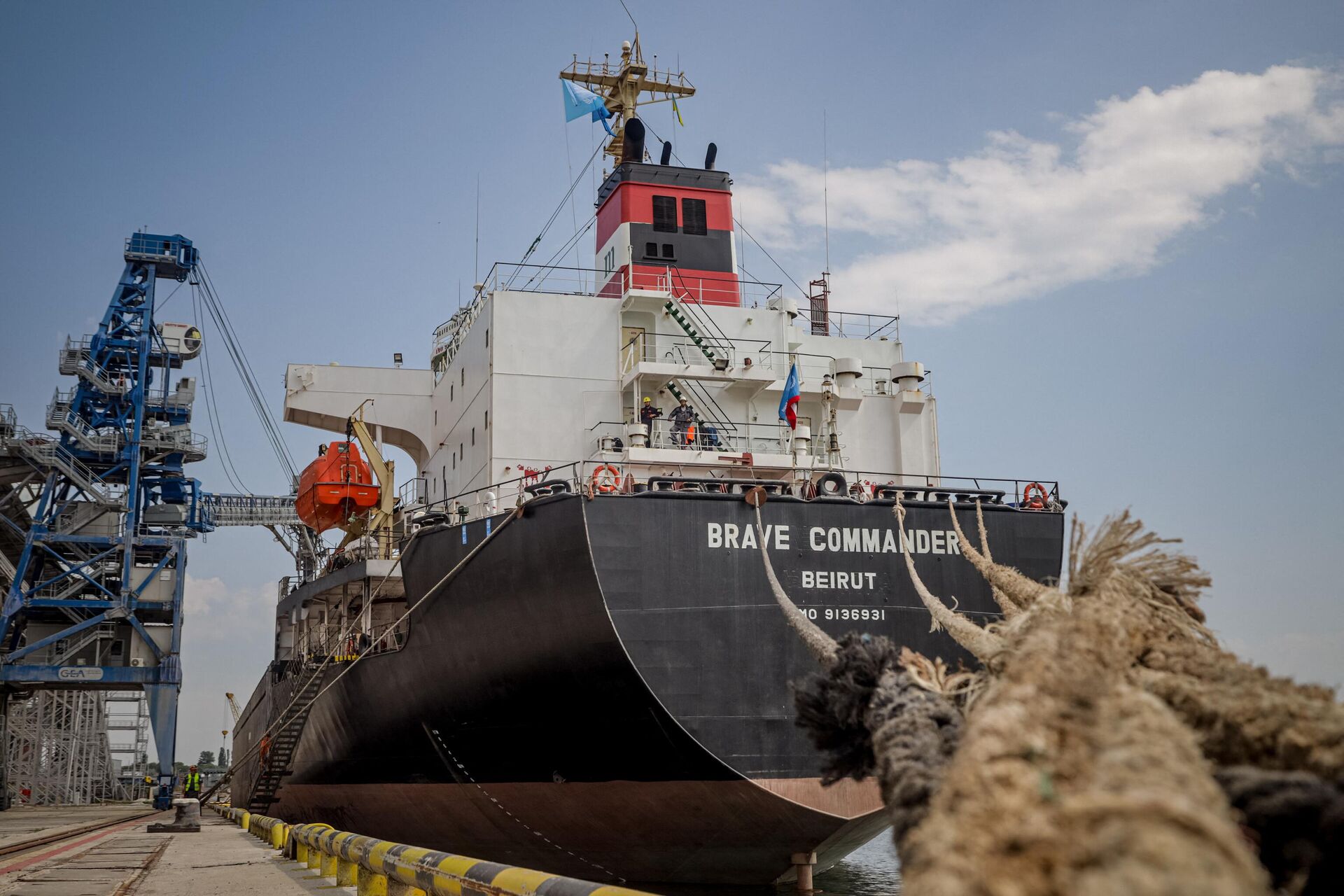 Погрузка зерна на судно Brave Commander для экспорта в Эфиопию в порту Южный, Украина - РИА Новости, 1920, 17.07.2023
