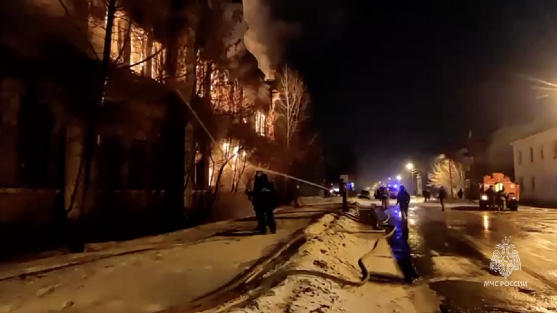 Пожар в бывшем доме пионеров в г. Канске Красноярского края - РИА Новости, 1920, 15.03.2023