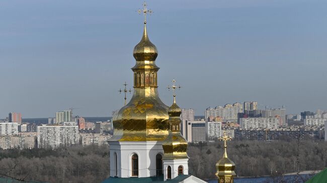 Вид на Киев из Киево-Печерской лавры