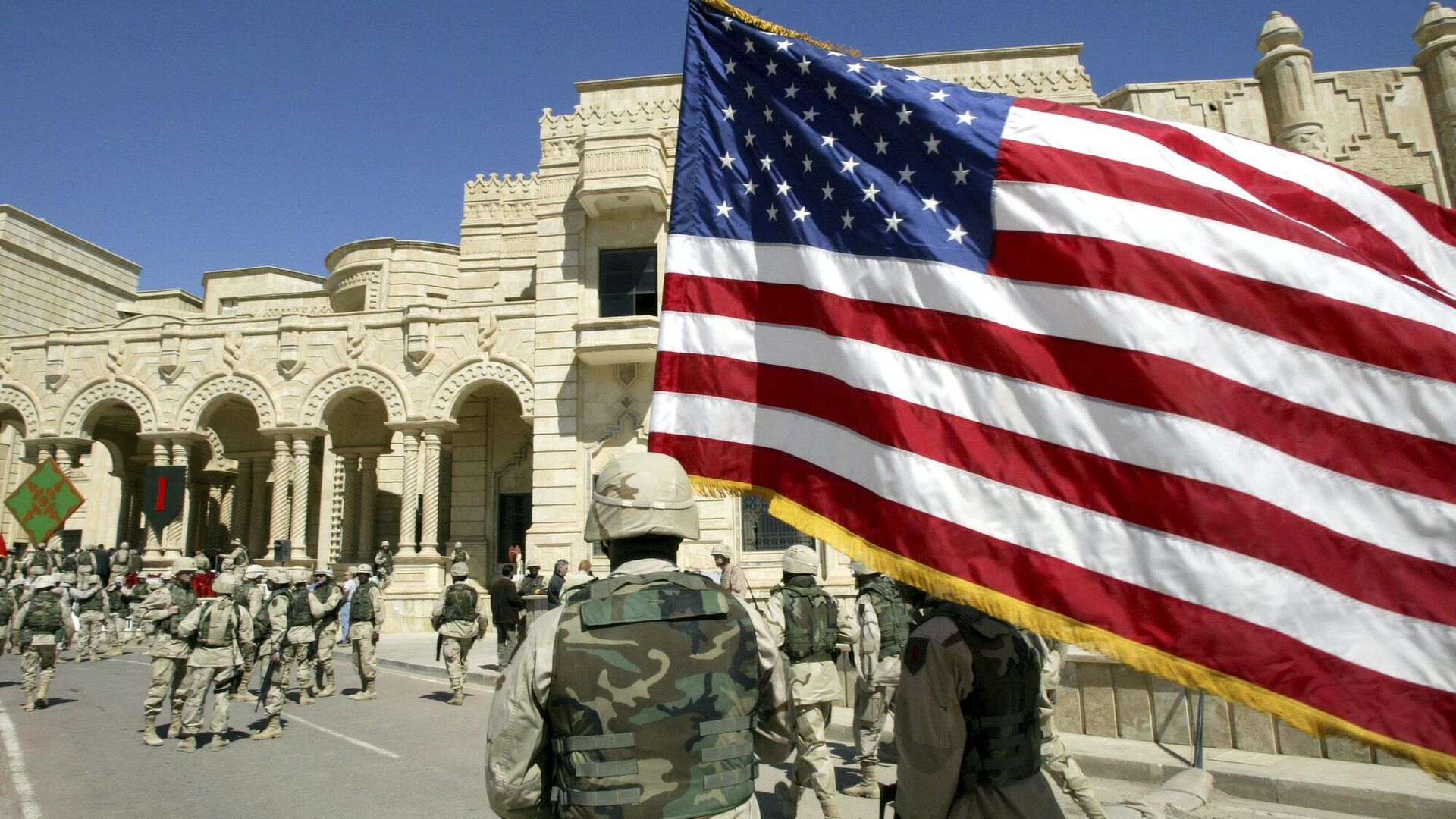 American soldiers near the palace of ousted Iraqi President Saddam Hussein in Tikrit.  March 16, 2004 - RIA Novosti, 1920, 20.03.2023